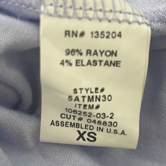 Light purple twisted back Athleta Top XS - Picture 8 of 10